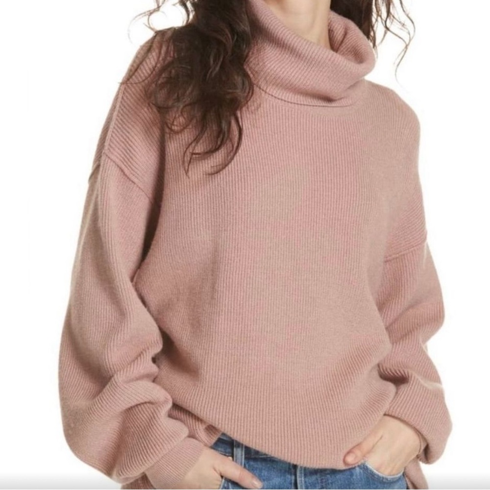 Free People Softly Structured Tunic Dusty Pink size XS Turtleneck Sweater